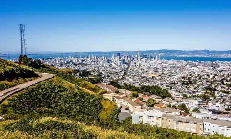 معلومات عن مدينة سان فرانسيسكو في ولاية كاليفورنيا