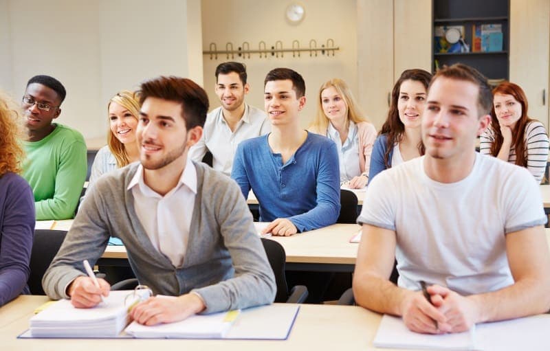 تعرف على جودة التعليم الممتازة في بريطانيا