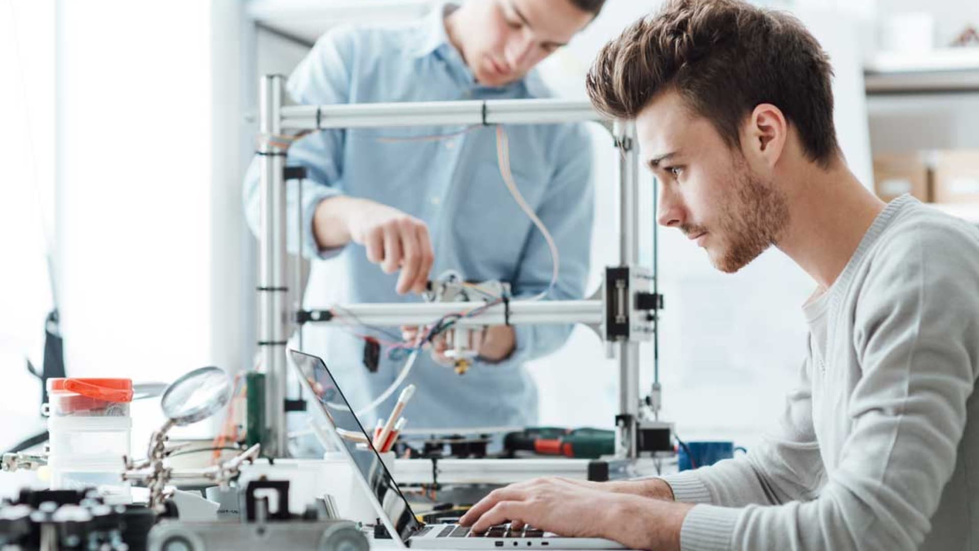 ما هو تخصص الأطراف الصناعية؟