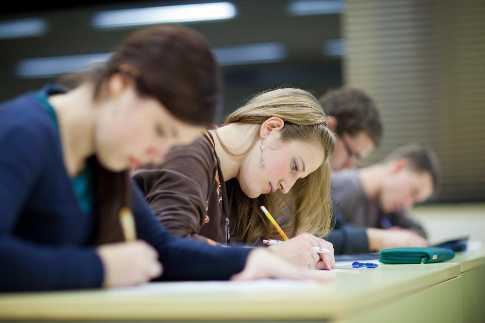 ما هو اختبار DSH للغة الألمانية؟ - الدراسة في ألمانيا