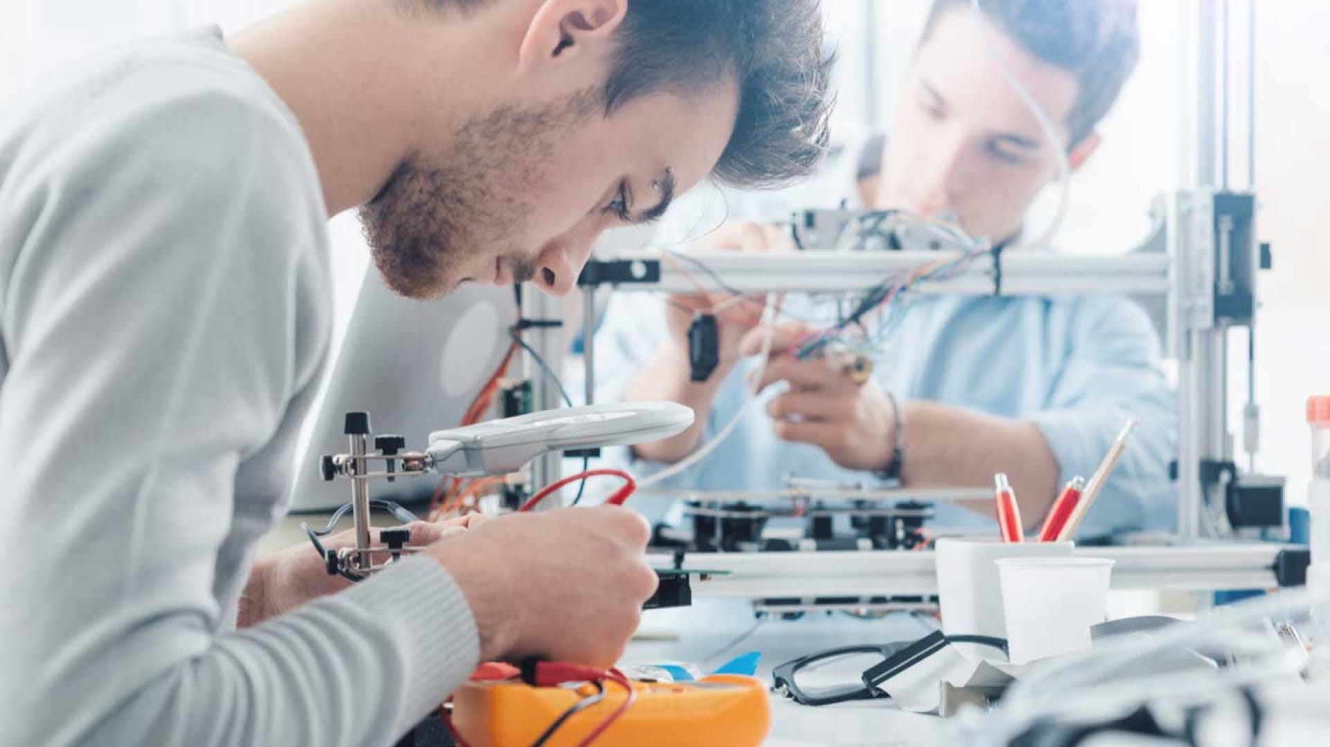 دراسة تخصص الروبوتات والأتمتة في تركيا