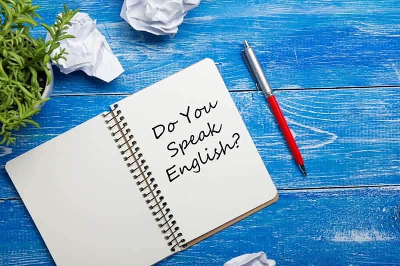 تعلم اللغة الإنجليزية للمبتدئين - دليل الدراسة في الخارج