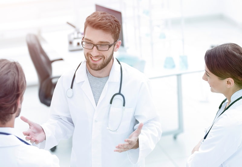 كل ما تريد معرفته عن دراسة الطب والعلوم الصحية